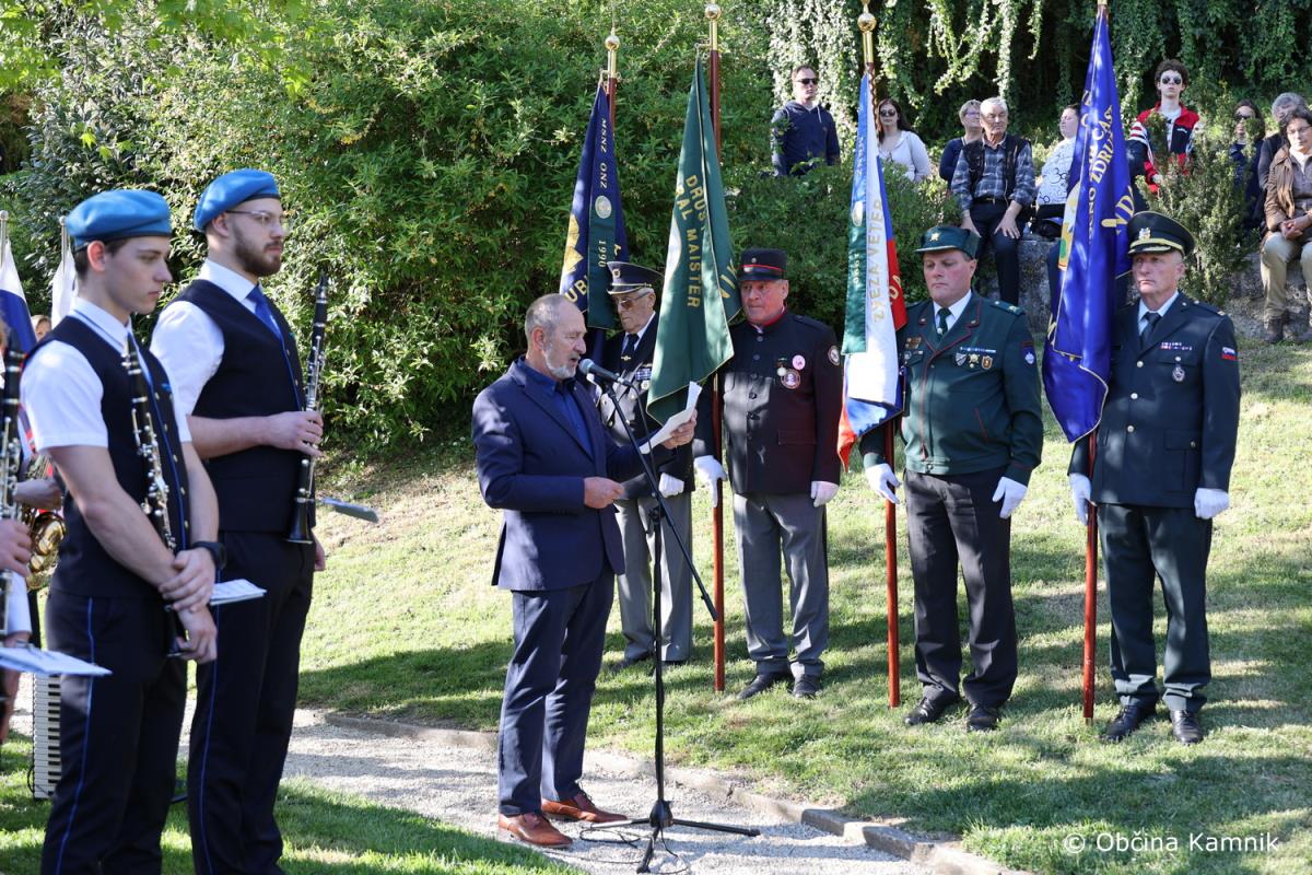 Dan upora proti okupatorju (24)